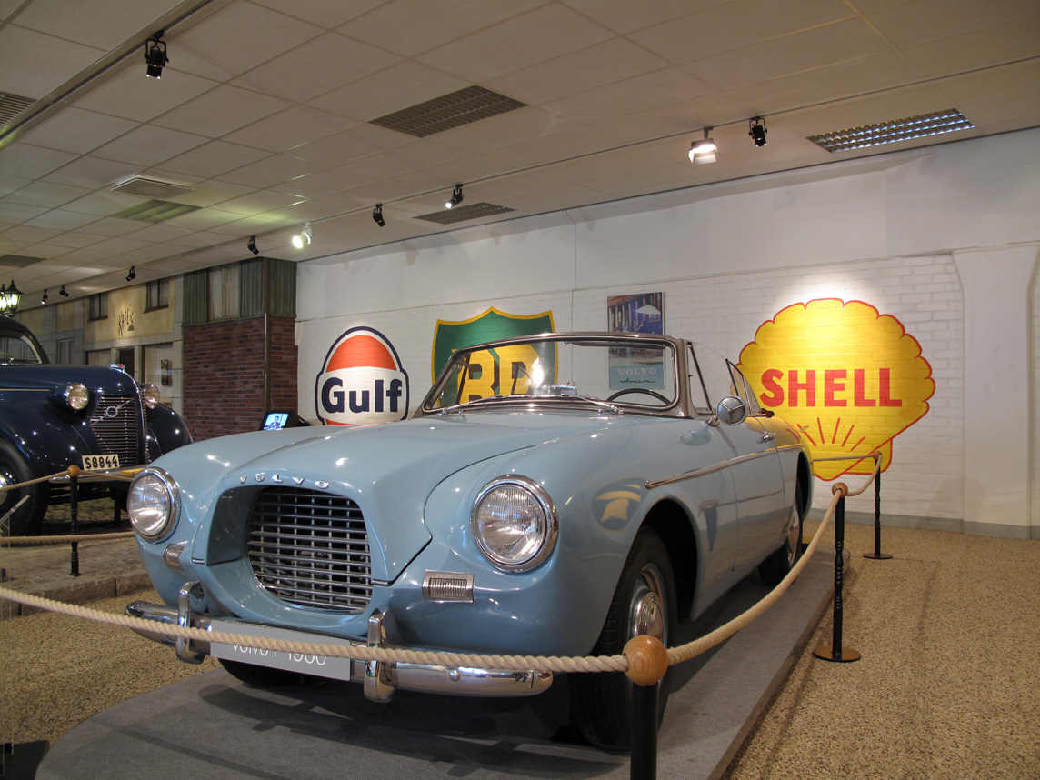 Volvo P1900