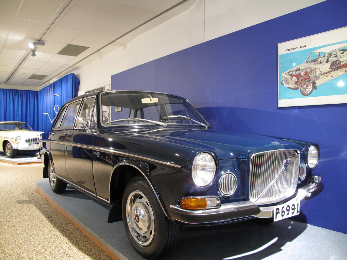 Volvo 164