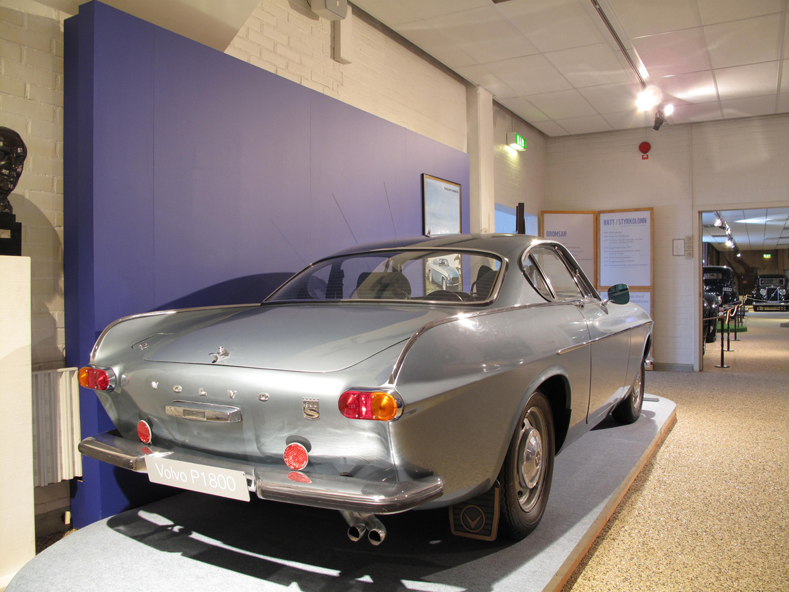Volvo P1800